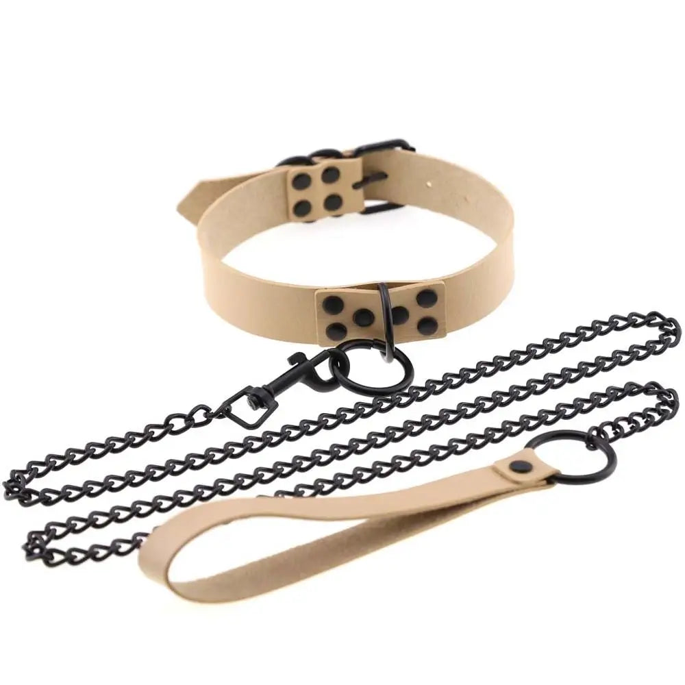 Rivet Reign — Collier BDSM Punk Rivets & Corde de Traction