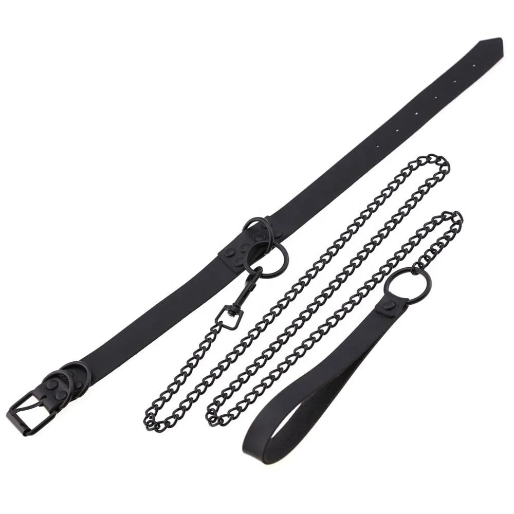 Rivet Reign — Collier BDSM Punk Rivets & Corde de Traction