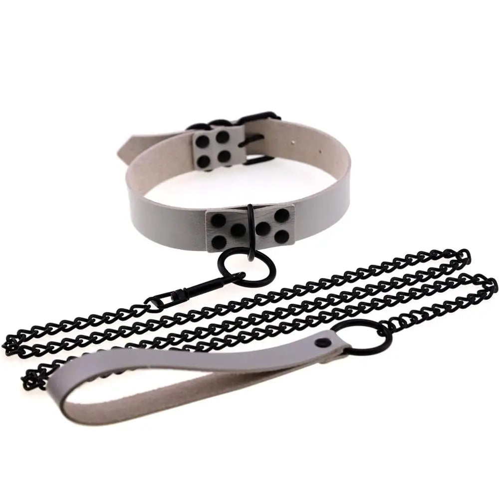 Rivet Reign — Collier BDSM Punk Rivets & Corde de Traction